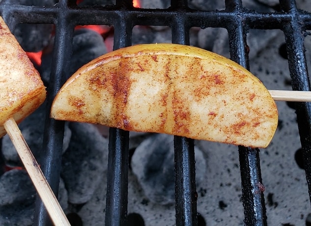 Grilled Honey Cinnamon Apple Wedges
